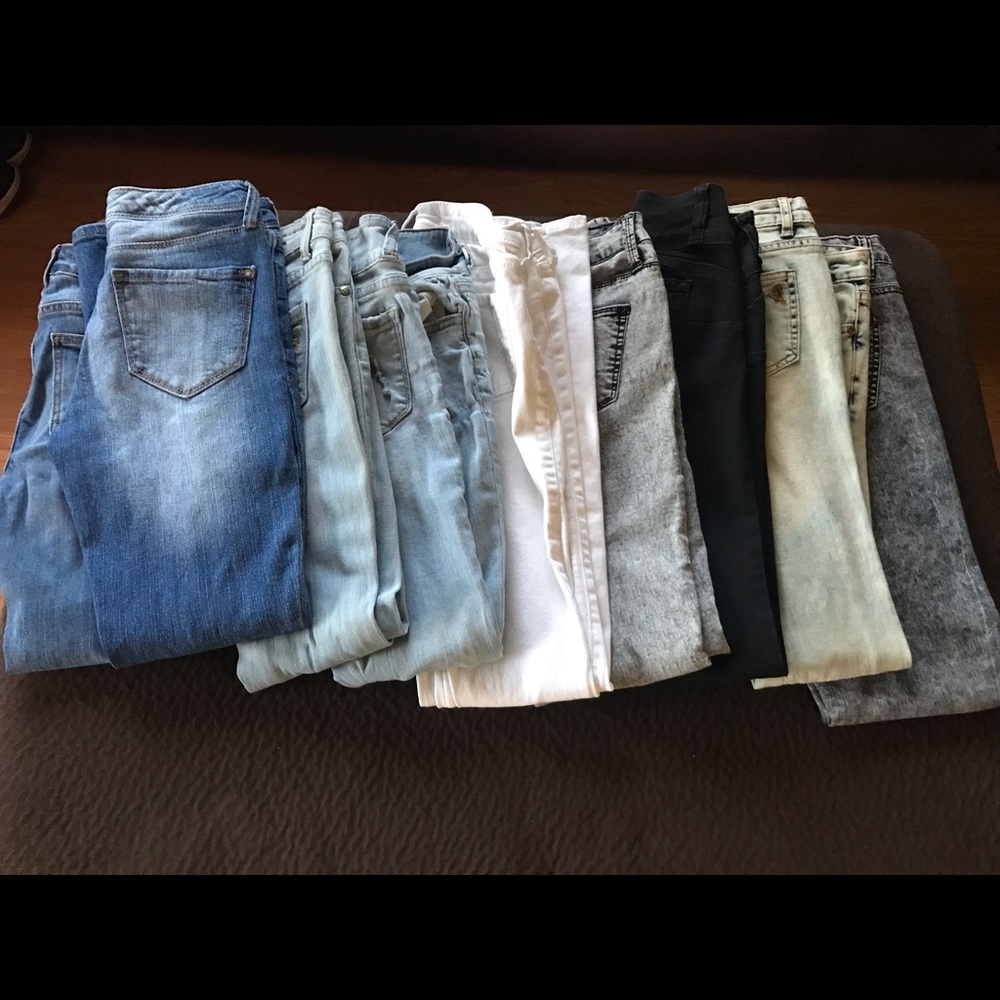 9 PAIRS OF SKINNY JEANS